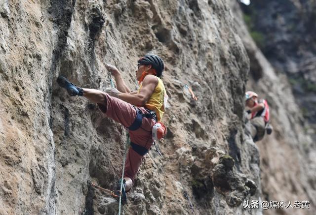 “赛动黔景”2025“岩旅贵州”攀岩周自然岩壁攀岩在六盘水举行