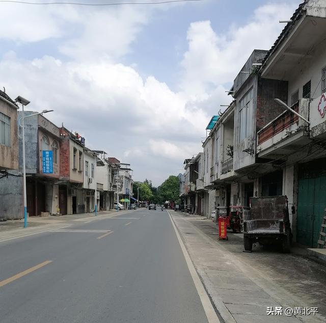 广西崇左市大新县盛产柑果而得名的小乡，为何不叫柑圩而叫堪圩？