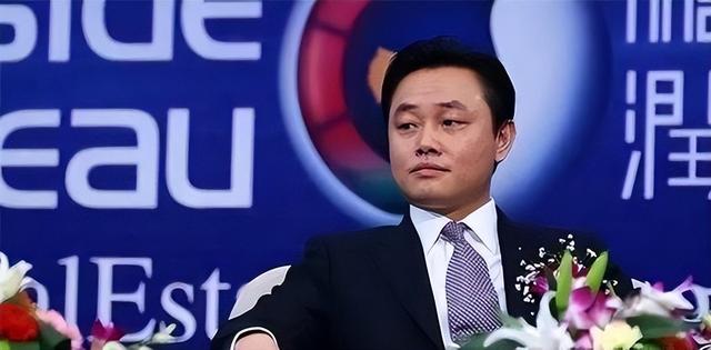 国家出手！6大首富落网，坑惨老百姓欲移民跑路，没一个值得原谅