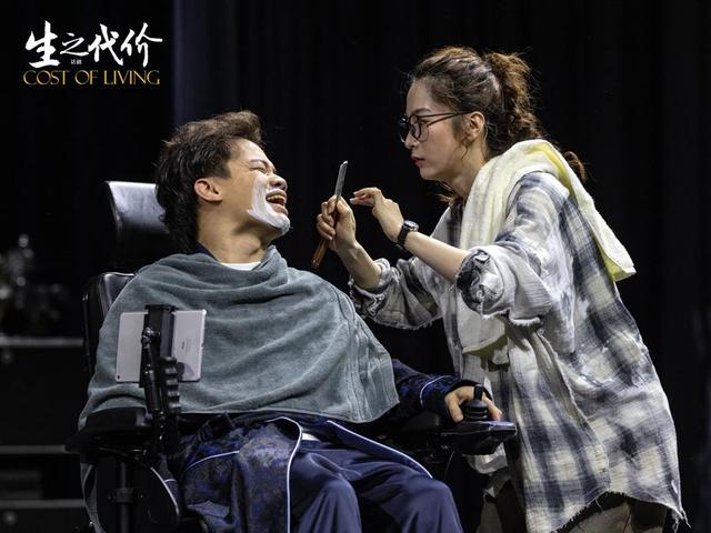 她成功挤走央视导演原配，上位1个月就终身瘫痪，外界议论是报应