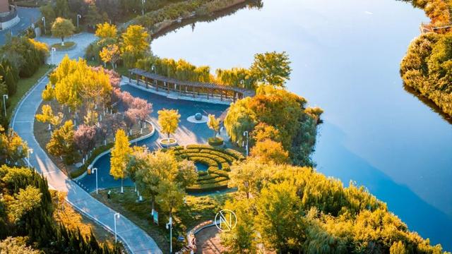 童话世界！深秋的生态城，美成了一幅画