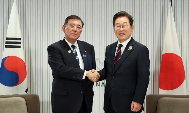 败局已定，6国给特朗普下跪，全是中国的邻居，3国牺牲中方利益