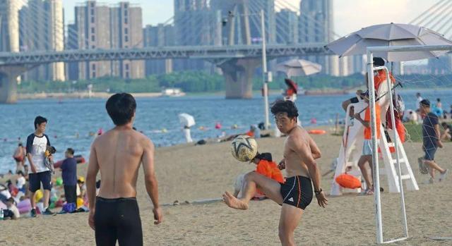 南昌玩疯了！赣江变 “海” 吸 200 万人，治水治出顶流