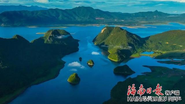探秘“东方小桂林”：一条穿越千年的山水画廊