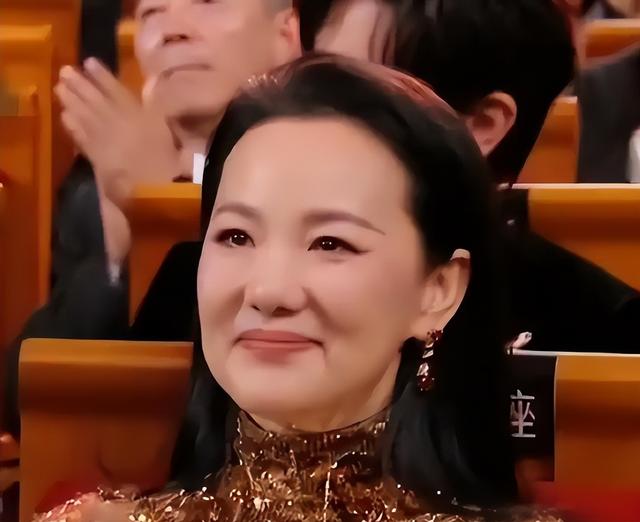 陪睡上位、知三当三？刚拿金鸡奖影后的宋佳，私生活传闻有多离谱