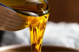 菜籽油再次成为关注对象！医生建议：吃菜籽油时，定要注意这6点图片