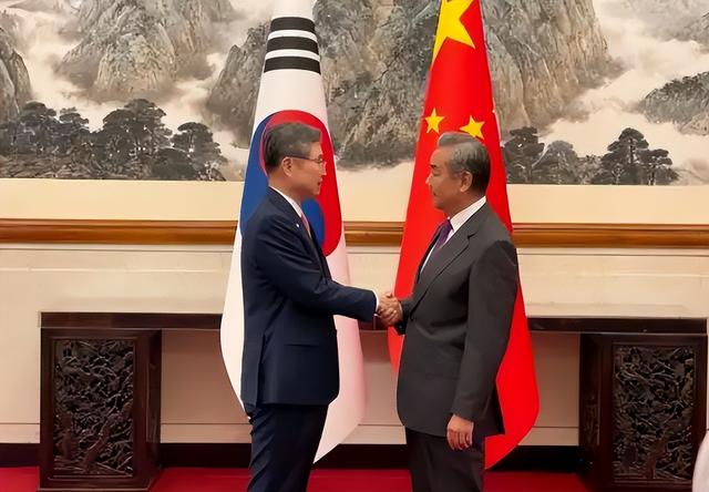 韩国外长离开中国后，李在明决定选边站，还向中方提出不情之请