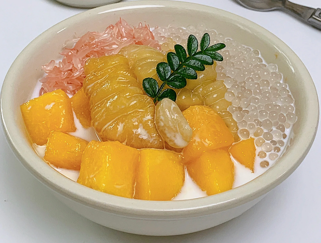 花胶炖鲜椰奶 花胶炖鲜椰奶可以吃吗