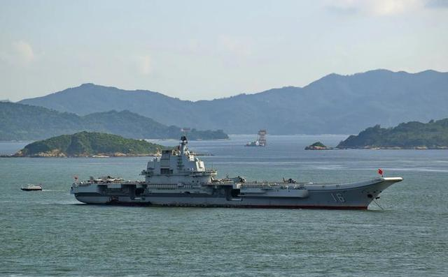 中美法航母对比一天跑多远：美国1335公里，法国1200公里，中国呢