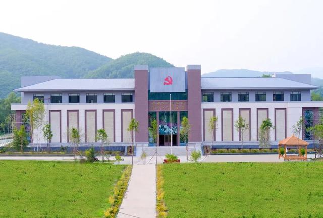 开学即 “走红”！新学期第一课超有料！