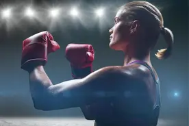 减肥期间的体重波动与饮食调整图片