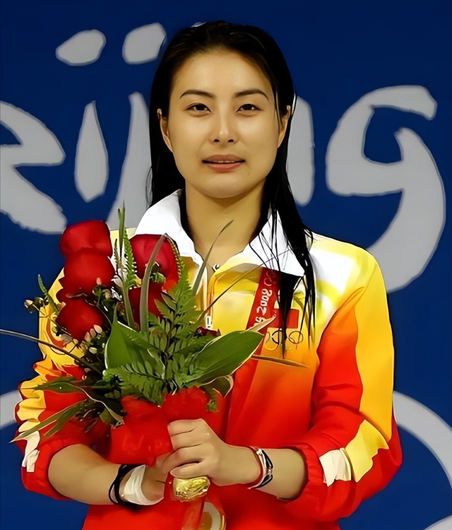 摊牌了！结婚13年，郭晶晶再次迎来喜讯，原来霍震霆当年没说错