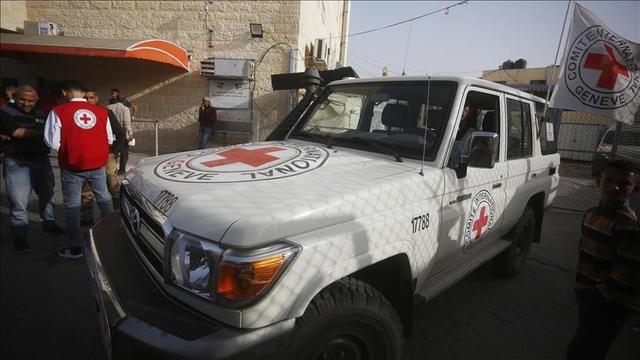 以军公布哈方伪造遗体视频，空袭加沙致百人死亡，互指违反停火