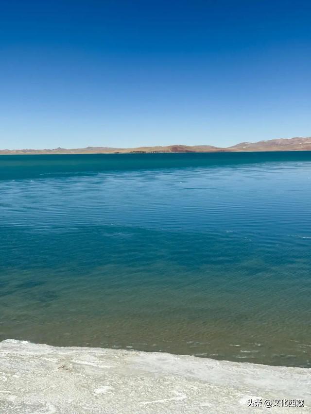 西藏只有坐上火车才能看到的湖泊！却是无数人的入藏第一湖！