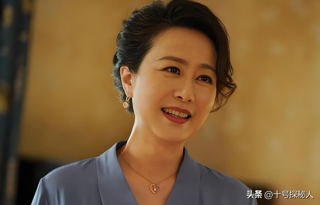 娶了著名女演员37年，生下2个漂亮女儿，如今61岁活成人生赢家