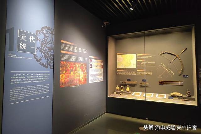 青海省博物馆：参观青海历史文物展