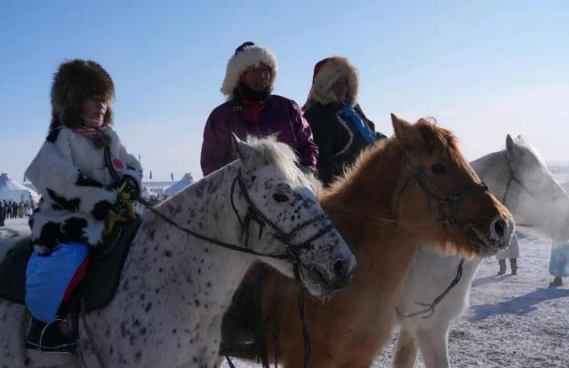 冰雪涮肉、篝火派对等人气旺！锡市冬季那达慕暨蒙古马超级联赛开幕！