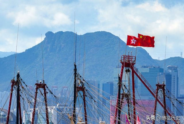 局势恶化，33国插手中国内政，中方拒绝妥协，通缉令已发往海外