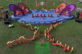 伊犁哈萨克自治州第十九届阿肯阿依特斯文化旅游节圆满落幕图片