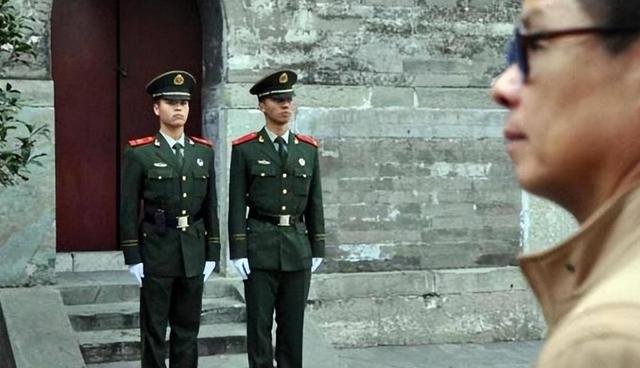 中国有一古寺，庙不大，却有武警24小时站岗，它有何特殊之处？