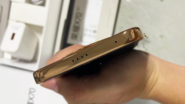 内置8300mah超大电池，这款国产荣耀千元机，告别续航焦虑放肆玩