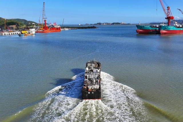 请回答，编号“7145”！一个人和一座城的240周年印记！