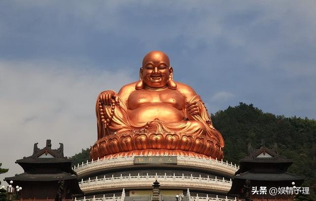 和尚们每天吃素，为何多是肥头大耳？看看他们的伙食就全都明白了