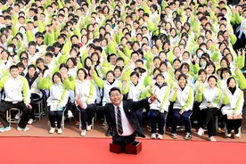 “无腿勇士”陈州到茌平三中讲述励志故事图片