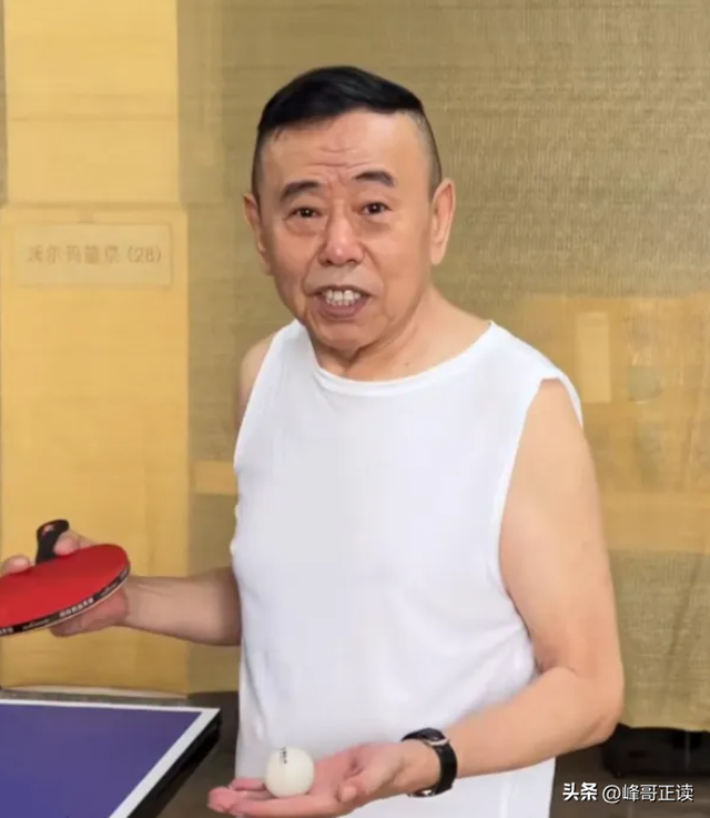 谁也没想到，被传4个老婆	，全家移民的潘长江，已走上另一条大道