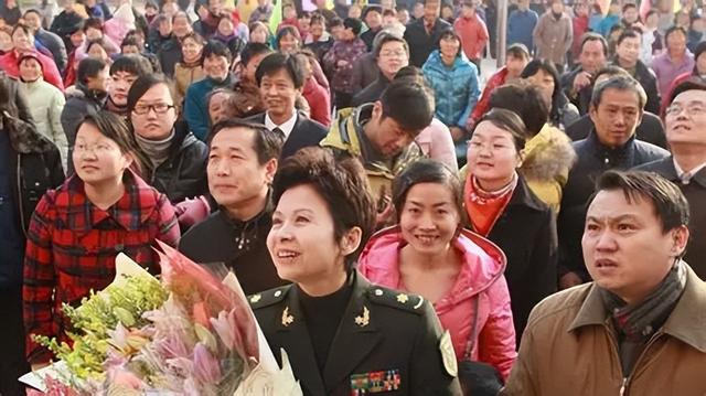 董文华不再沉默，揭露了曾经被“封杀”的原因，原来我们错怪了她