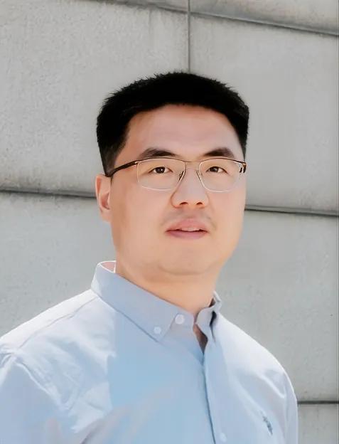 华电学者提出一种光伏高渗透配电网的无功电压优化控制策略