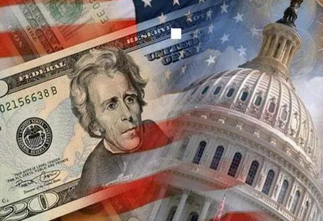 不到14天	，金价飙涨3878元,加总理：旧秩序瓦解,美元将变成废纸？