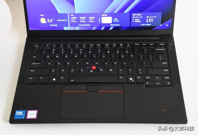 ThinkPad E14 2025超能版商务笔记本测评：焕然一新，全能实力派