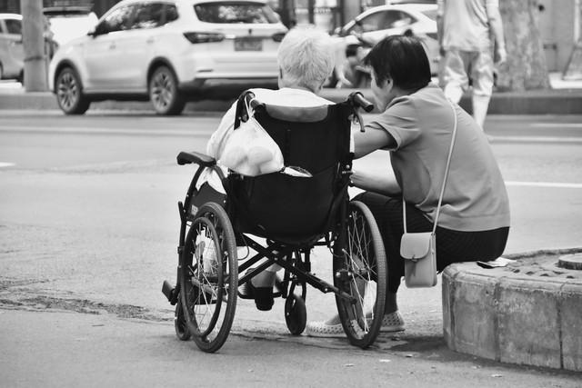 退休后，做对了这两件事，日子过得悠闲又自洽