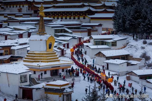正月甘南,才是真正的信仰天堂,带你走进藏区的盛大节日--晒大佛