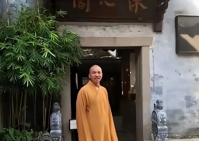 顺藤摸瓜！上任才8天，官媒发声，揭开释印乐真实人品，字字珠玑