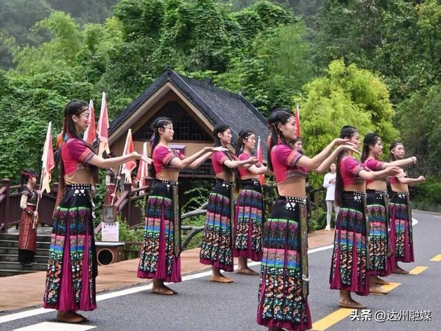 国庆去巴山大峡谷！“千瀑之山” 盛景已至，此刻赏瀑正当时