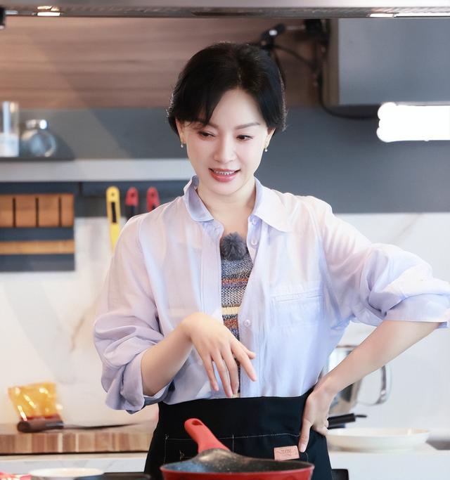 表面是倾城美女，实则一帮“歪瓜裂枣”，这几位女星太令人意外