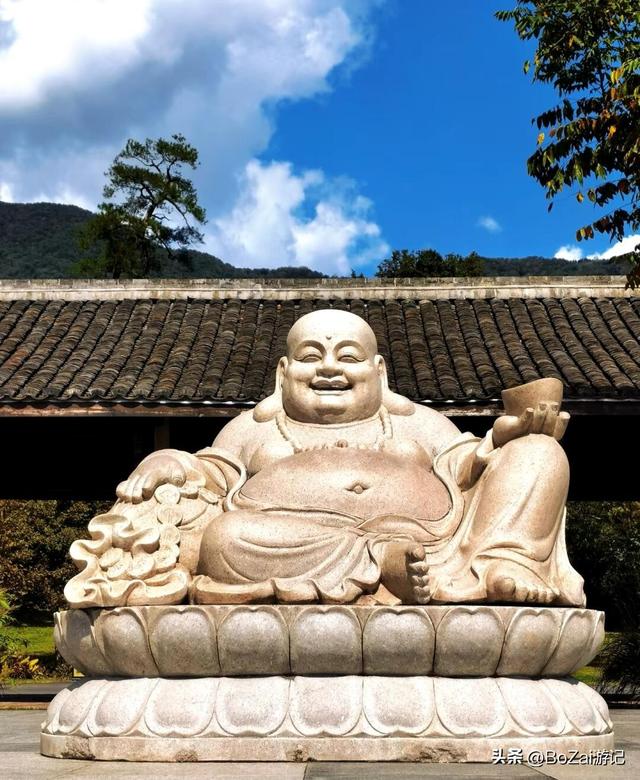 从热门寺庙看文化复苏,天童寺有何魅力,让人慕名而来
