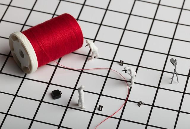 一场天价拍卖的风波，正将文坛巨匠郭沫若的墨宝推上风口浪尖