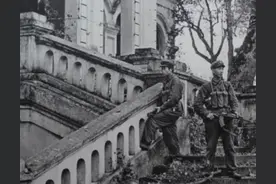 对越反击战，55军战功最大英雄最多，伤亡多少人？消耗多少炮弹图片