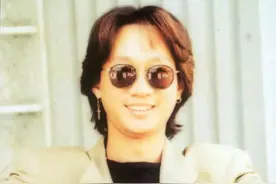 1993年他和黄家驹一起从舞台坠落，为何黄家驹身亡，他只受轻伤？图片