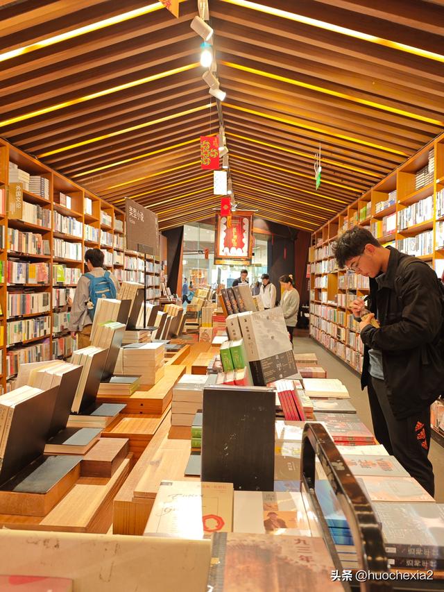 广州随意逛2025——方所书店