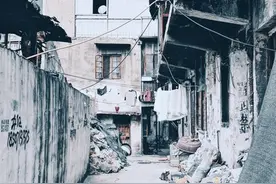 80年代的老旧预制板房还需旧改吗！拆出重建才是硬道理！图片