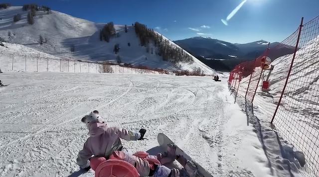 全红婵3天从雪场小白到丝滑换刃，苏翊鸣夸赞：非常有天赋，有机会可以一起滑雪！