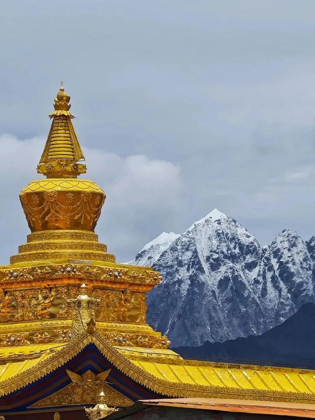 在地球的第三极,有一片古老而神秘的土地——西藏。