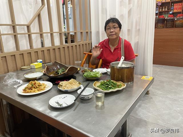 西北自驾第九天：武胜探友，晚宿咸丰
