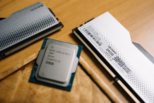 哪边性价比高？英特尔酷睿Ultra 5 230F与AMD锐龙5 9500F对比测试