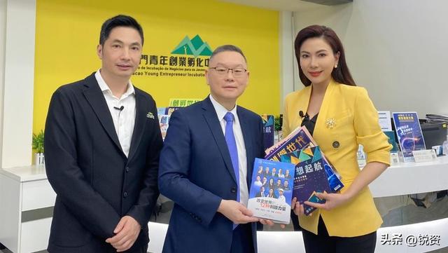 邓璐AI分身亮相！高科技始终比不过真情流露，从棉花田到舞台