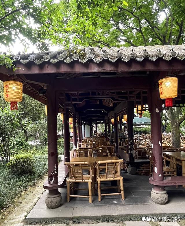 成都必去的六大坝坝茶，充满市井烟火，成都人私藏，地铁公交可达